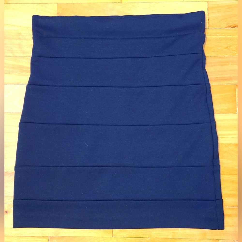 San Francisco Designer Skirt (US8)